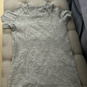 Lululemon short sleeve swiftly